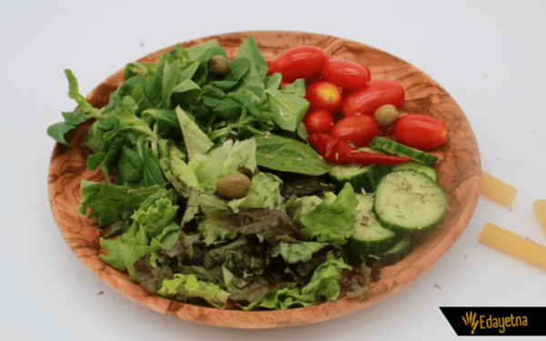 Round olive wood plates - Image 2